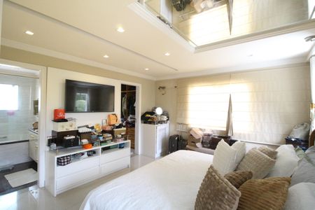 Casa de condomínio à venda com 753m², 5 quartos e 4 vagasSuíte 2