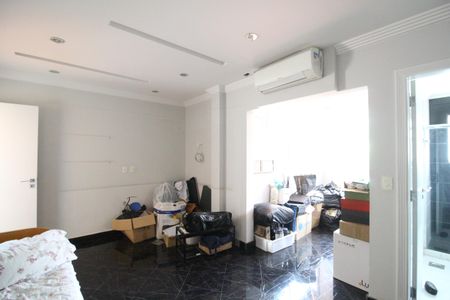 Casa de condomínio à venda com 753m², 5 quartos e 4 vagasSuíte 4