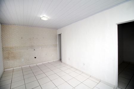 Sala de casa para alugar com 3 quartos, 52m² em Irajá, Rio de Janeiro