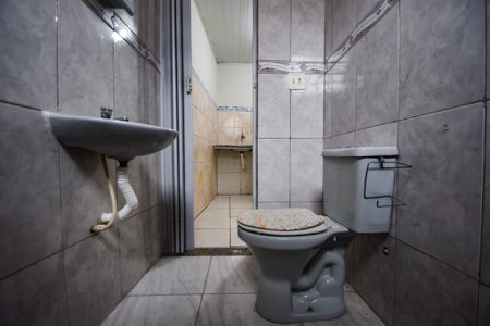 Casa para alugar com 45m², 2 quartos e sem vagaBanheiro Social