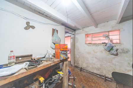 Casa à venda com 486m², 2 quartos e 3 vagasPorão