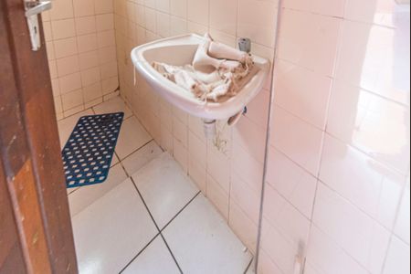 Casa à venda com 486m², 2 quartos e 3 vagasBanheiro de Serviço