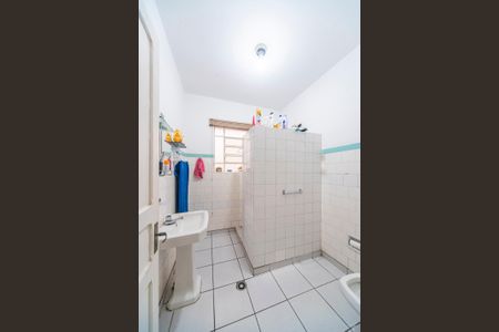 Casa à venda com 486m², 2 quartos e 3 vagasBanheiro Social