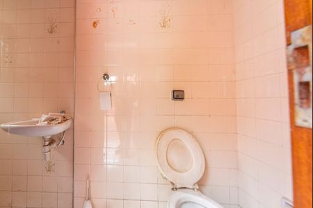 Casa à venda com 486m², 2 quartos e 3 vagasBanheiro de Serviço