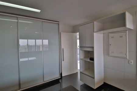 Apartamento para alugar com 274m², 3 quartos e 3 vagasCozinha
