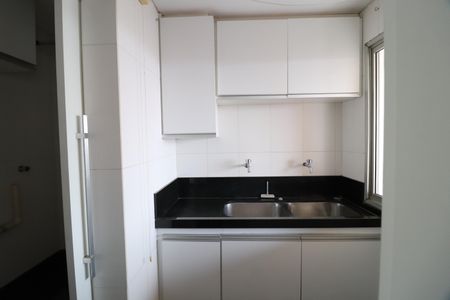 Apartamento para alugar com 274m², 3 quartos e 3 vagasÁrea de Serviço