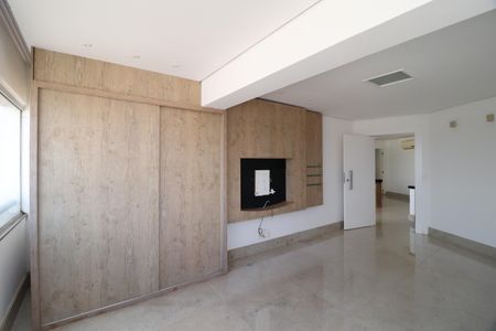 Apartamento para alugar com 274m², 3 quartos e 3 vagasCobertura