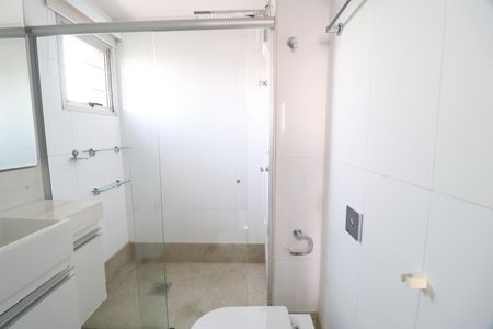 Apartamento para alugar com 274m², 3 quartos e 3 vagasBanheiro da Suíte