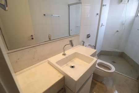 Apartamento para alugar com 274m², 3 quartos e 3 vagasBanheiro Social