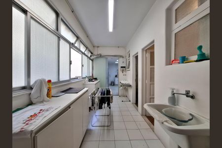 Apartamento à venda com 200m², 4 quartos e 1 vagaÁrea de serviço