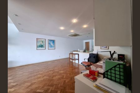 Apartamento à venda com 200m², 4 quartos e 1 vagaEscritório