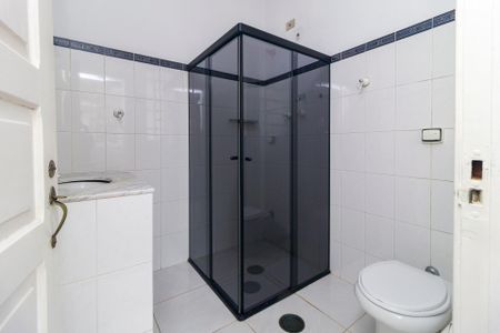 Casa à venda com 200m², 2 quartos e 2 vagas Casa à venda com 200m², 2 quartos e 2 vagasEdícula