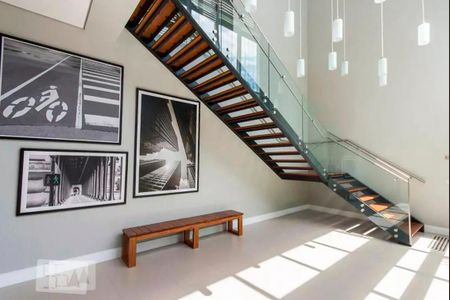 Apartamento à venda com 66m², 2 quartos e 1 vagaHall