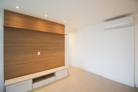 Apartamento à venda com 66m², 2 quartos e 1 vagaSala