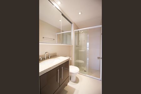 Apartamento à venda com 66m², 2 quartos e 1 vagaBanheiro da Suíte