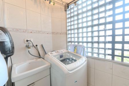 Apartamento à venda com 56m², 1 quarto e 1 vaga Apartamento à venda com 56m², 1 quarto e 1 vagaÁrea de Serviço