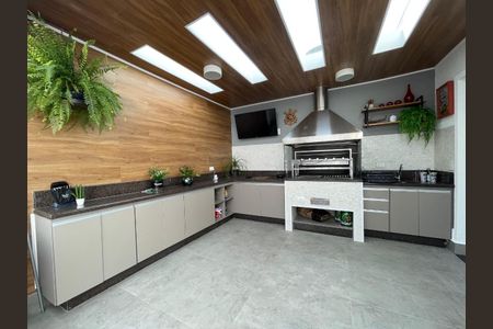 Casa de condomínio à venda com 144m², 3 quartos e 3 vagasFoto 02