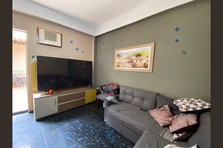 Sala de casa à venda com 3 quartos, 155m² em Piedade, Rio de Janeiro