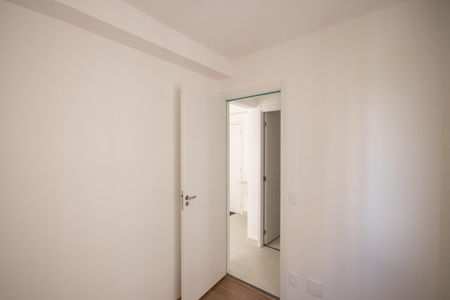 Quarto 1 de apartamento para alugar com 2 quartos, 33m² em Parque Novo Mundo, São Paulo