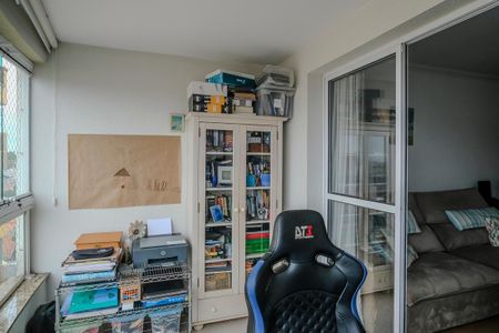 Apartamento à venda com 101m², 3 quartos e 2 vagasVaranda