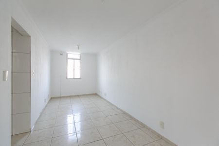 Sala de apartamento para alugar com 2 quartos, 56m² em Itaquera, São Paulo