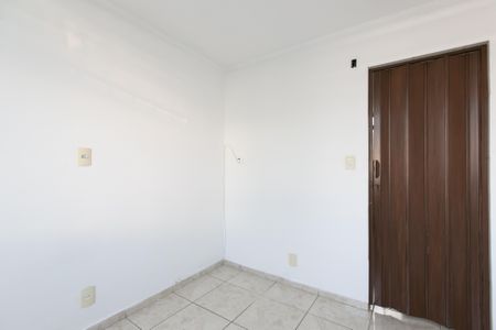 Quarto 1  de apartamento para alugar com 2 quartos, 56m² em Itaquera, São Paulo