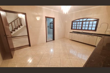 Casa para alugar com 3 quartos, 320m² em Cidade Cruzeiro do Sul, Suzano