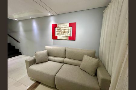 Sala de casa à venda com 2 quartos, 120m² em Jardim Santa Clara, Guarulhos