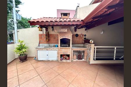 Casa à venda com 120m², 2 quartos e 2 vagas Casa à venda com 120m², 2 quartos e 2 vagasÁrea Externa