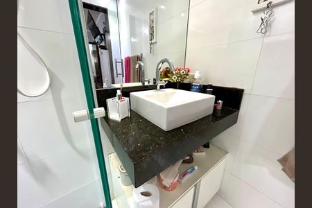 Casa à venda com 120m², 2 quartos e 2 vagas Casa à venda com 120m², 2 quartos e 2 vagasBanheiro da Suíte