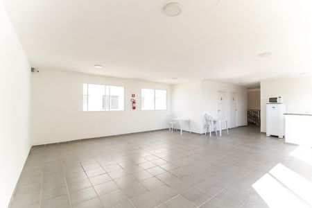 Apartamento para alugar com 49m², 2 quartos e sem vagaÁrea comum - Salão de festas