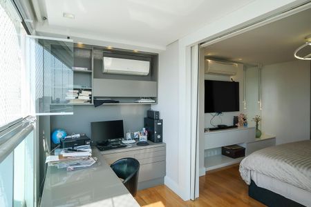 Apartamento à venda com 520m², 4 quartos e 5 vagasVaranda da Suíte 1