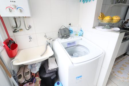 Apartamento à venda com 54m², 2 quartos e 1 vagaCozinha e Área de Serviço