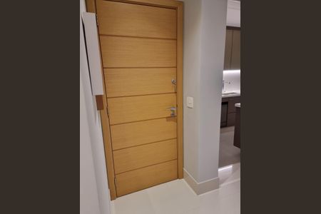 Apartamento à venda com 76m², 2 quartos e 2 vagas Apartamento à venda com 76m², 2 quartos e 2 vagasEntrada