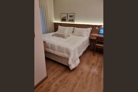 Apartamento à venda com 76m², 2 quartos e 2 vagas Apartamento à venda com 76m², 2 quartos e 2 vagasSuíte