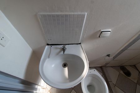 Banheiro de kitnet/studio para alugar com 1 quarto, 20m² em Cidade Universitária, Campinas