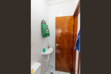 Casa à venda com 170m², 3 quartos e 4 vagasBanheiro de Serviço