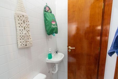 Casa à venda com 170m², 3 quartos e 4 vagasBanheiro de Serviço