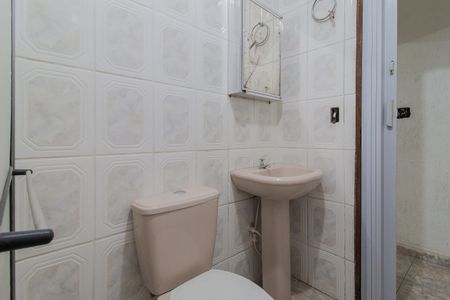Banheiro Social de casa para alugar com 1 quarto, 65m² em Jardim Guapituba, Mauá