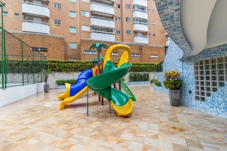 Apartamento para alugar com 136m², 3 quartos e 2 vagas Apartamento para alugar com 136m², 3 quartos e 2 vagasÁrea comum