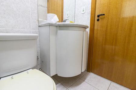 Apartamento para alugar com 136m², 3 quartos e 2 vagas Apartamento para alugar com 136m², 3 quartos e 2 vagasBanheiro Social