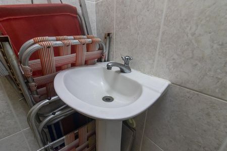 Apartamento para alugar com 136m², 3 quartos e 2 vagas Apartamento para alugar com 136m², 3 quartos e 2 vagasBanheiro de Serviço
