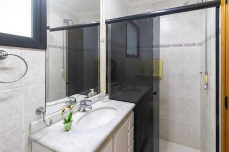 Apartamento para alugar com 136m², 3 quartos e 2 vagas Apartamento para alugar com 136m², 3 quartos e 2 vagasBanheiro Suíte
