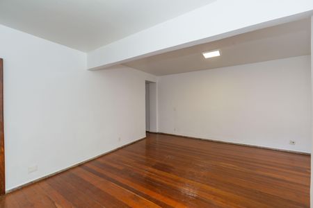 Sala de apartamento à venda com 3 quartos, 123m² em Santo Antônio, Belo Horizonte