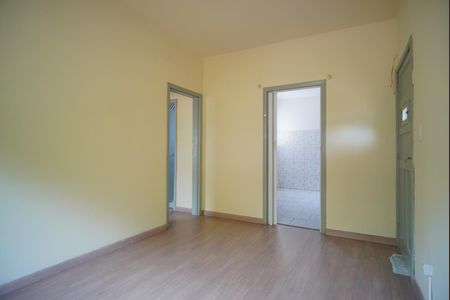 Sala de apartamento para alugar com 2 quartos, 90m² em Jardim Sabará, Porto Alegre