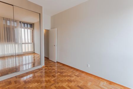 Quarto de apartamento para alugar com 1 quarto, 68m² em Santo Agostinho, Belo Horizonte