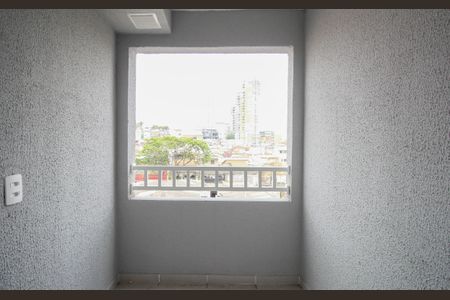 Apartamento para alugar com 33m², 2 quartos e sem vaga Apartamento para alugar com 33m², 2 quartos e sem vagaVaranda