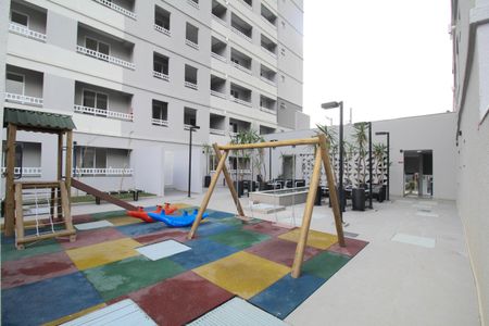 Apartamento para alugar com 33m², 2 quartos e sem vaga Apartamento para alugar com 33m², 2 quartos e sem vagaÁrea comum - Playground