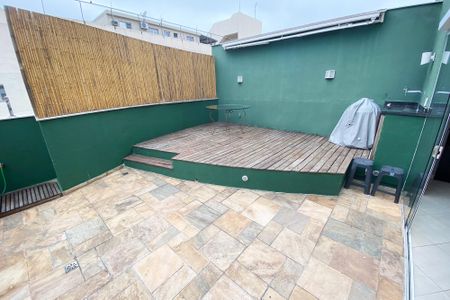 Apartamento à venda com 110m², 2 quartos e 2 vagas Apartamento à venda com 110m², 2 quartos e 2 vagasVaranda