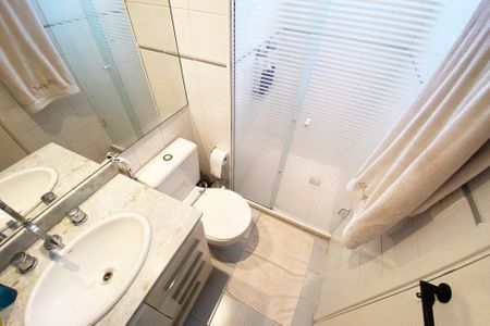 Apartamento à venda com 110m², 2 quartos e 2 vagas Apartamento à venda com 110m², 2 quartos e 2 vagasBanheiro da Suíte 2